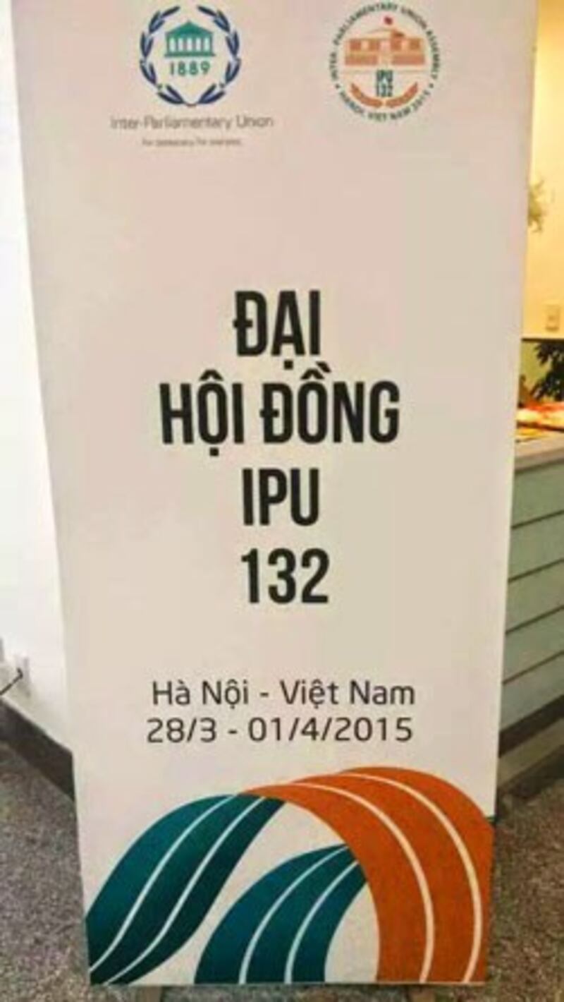 Bích chương Đại hội đồng IPU 132 tại Hà Nội