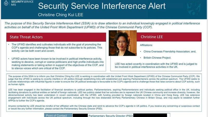 英国军情五处(MI5)发出“安全局干预警报” (Security Service Interference Alert, SSIA)，点名指李贞驹(Christine Ching Kui LEE)代表中共统战部，在英国参与“政治干预活动”，更附上她的照片，图文并茂，警告议员提防潜在威胁。（网站截图）