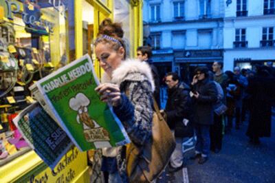 Số báo Charlie Hebdo sau trận khủng bố, bán hơn 5 triệu tờ -Courtesy of nymag.com