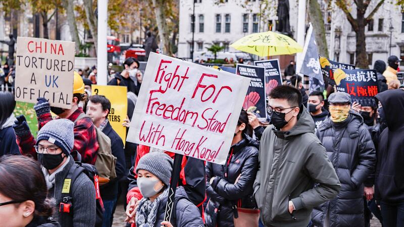 2019年11月23日，居英国的香港人团体在英国各大城市串联游行，呼吁英国社会关注香港。（Binlo 摄影）