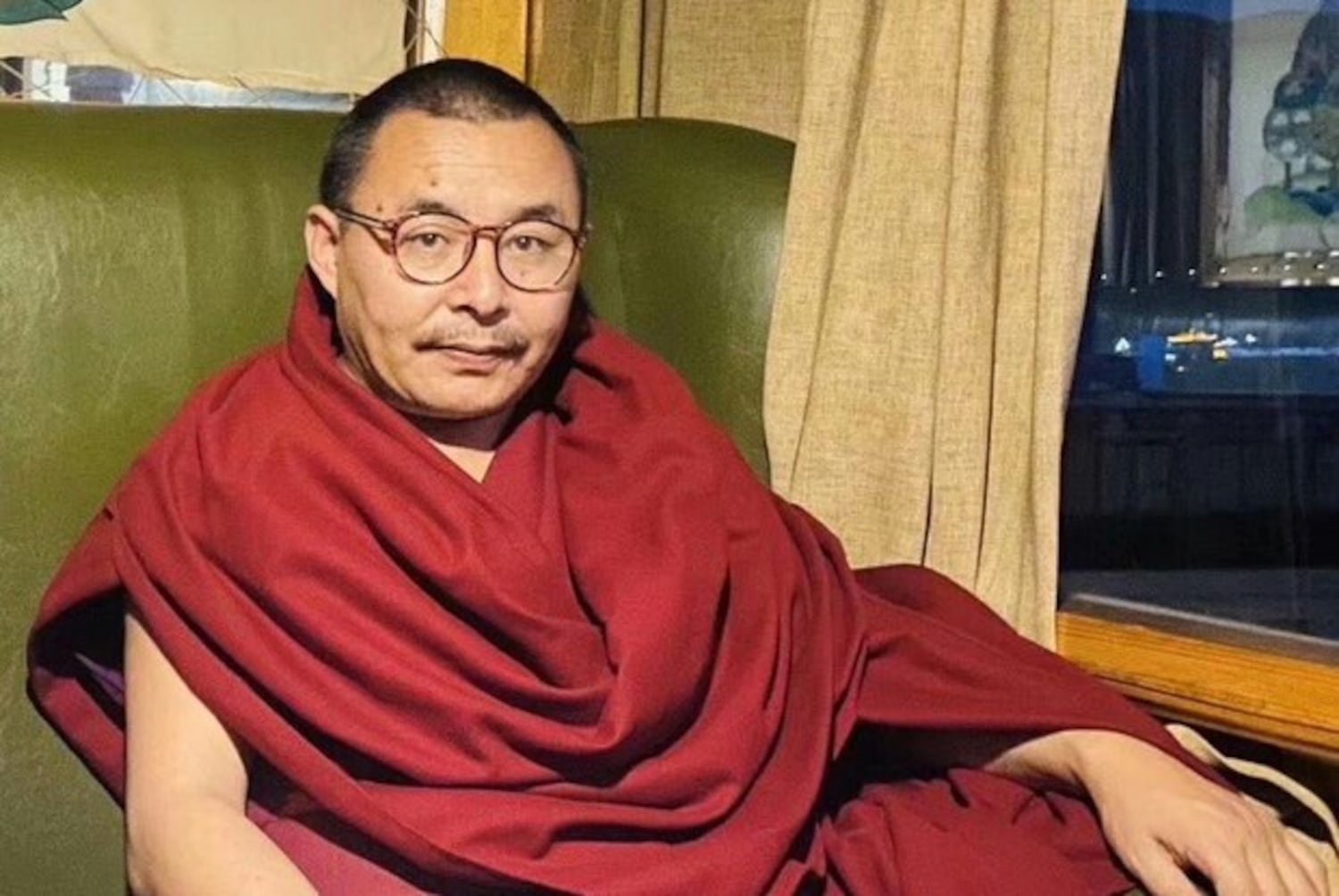 Popular Tibetan poet released after serving 4-year sentence