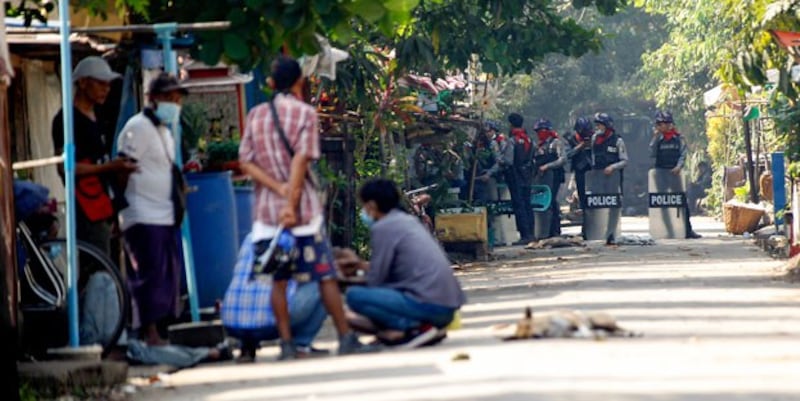 myanmar-striking-railway-workers-families-forced-from-housing-mahlwagone-yangon-mar10-2021.jpg