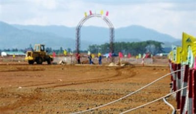 Hàng trăm công nhân Trung Quốc đang sống và làm việc ở dự án bauxite Tân Rai, Lâm Đồng. 