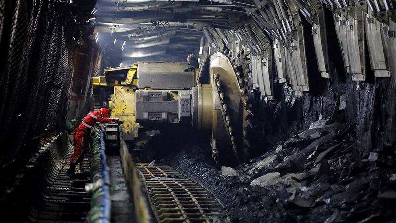 2023-04-26T104801Z_1595323578_RC22M0A6T9TW_RTRMADP_3_CHINA-COAL-MINING.JPG