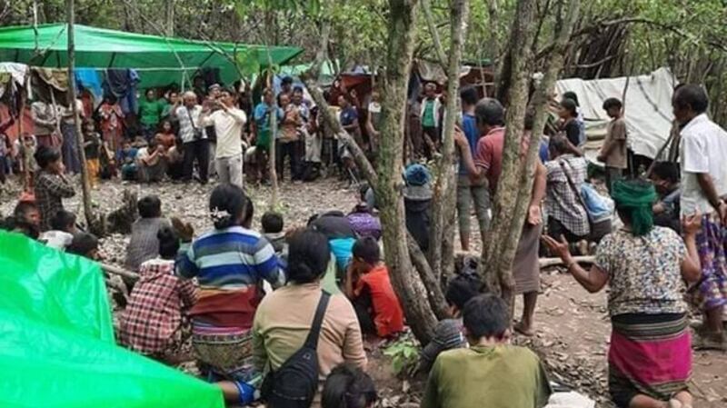 Refugees who fled fighting at a makeshift camp in Chin state, June 11, 2021. RFA