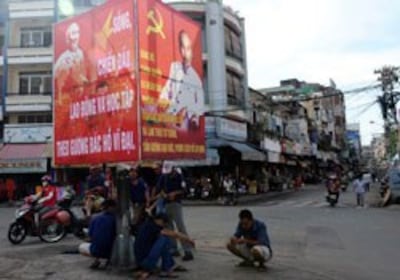 Một áp phích tuyên truyền tại trung tâm thành phố HCM chụp hôm 19/11/2013. AFP photo