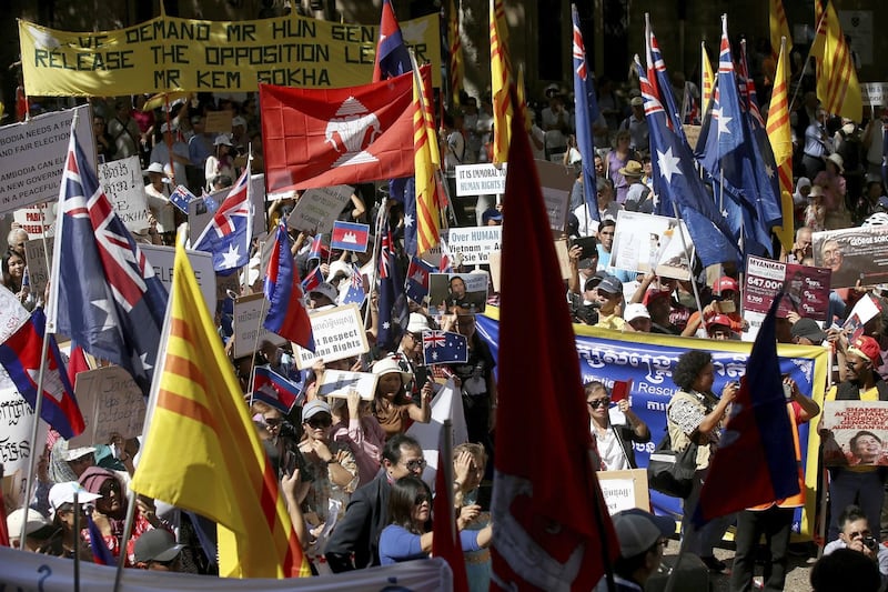 Members of the Cambodian community in Australia protesting in Sydney ahead of an ASEAN special summit in March 2018. Credit: AP