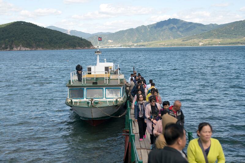 rajin-port-chinese-tourists.jpg