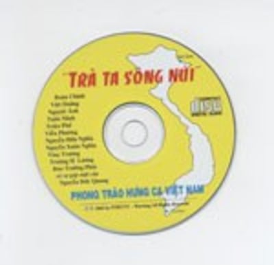 Hình đĩa CD “Trả ta sông núi” của Phong trào Hưng Ca Việt Nam 