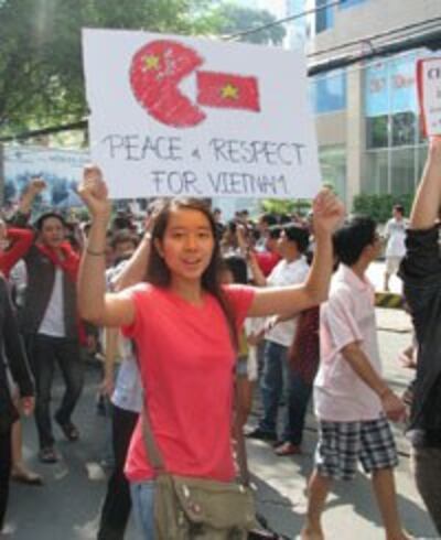 protest-against-china-06052011-200.jpg