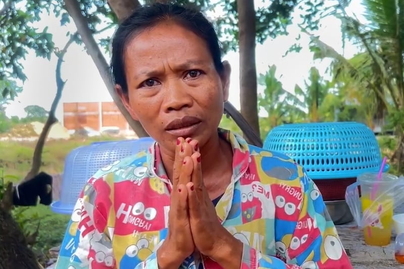 Tim Sophy, mother of Heng Seavly talks with RFA, in southern Kampot province, Cambodia, March 4, 2025.