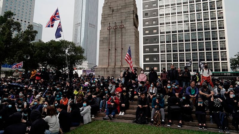 2020年1月19日，部分民众继续在香港街头抗议。（美联社）