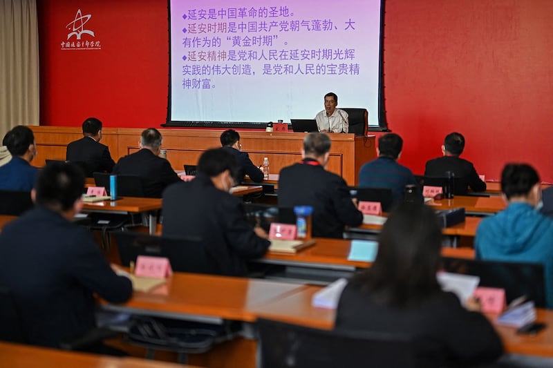 2021年5月10日，陕西省延安干部学院党员学习。（法新社）