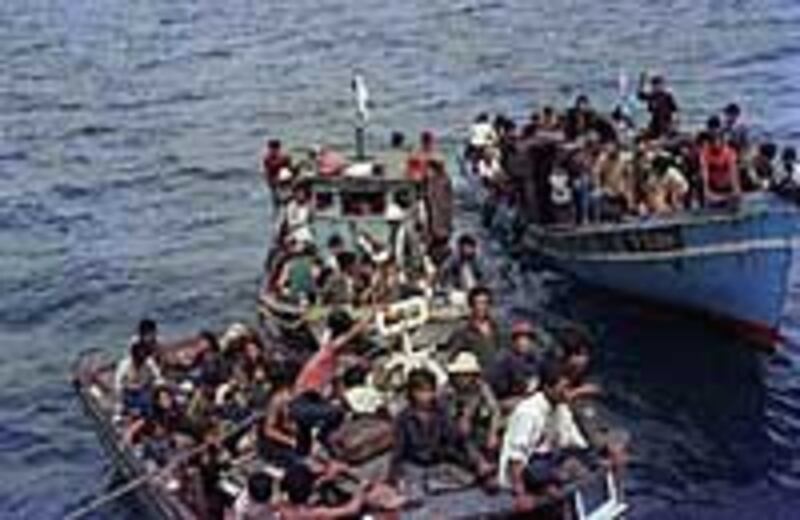 vietnam_refugees_200.jpg