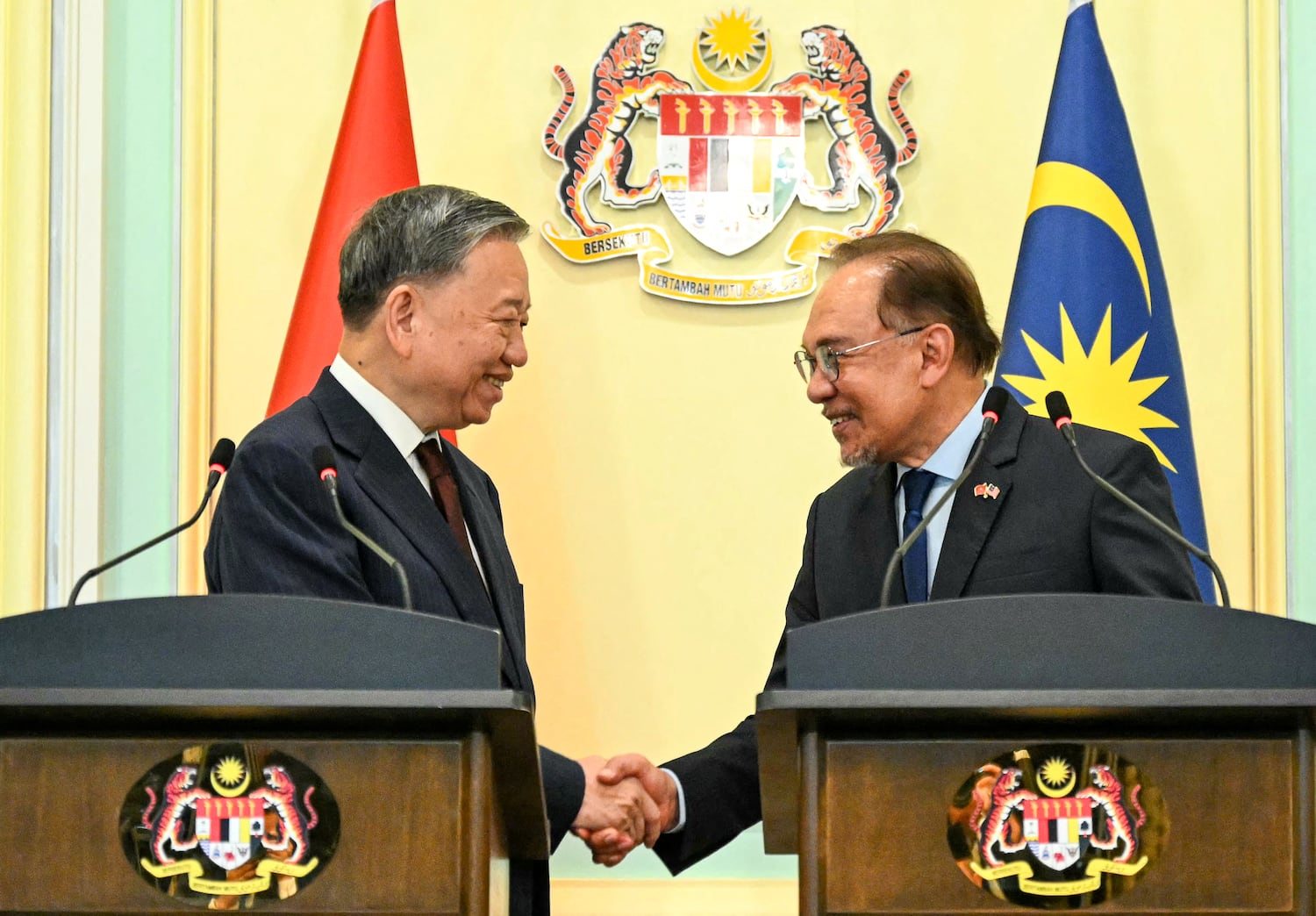 Malaysia, Vietnam elevate ties amid South China Sea tensions