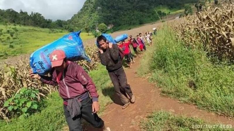 Refugees flee fighting in Shan state's Pekhon township, Nov. 3, 2021. PKPF