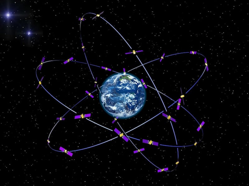 艺术家渲染图：ESA伽利略导航卫星绕地球运行。