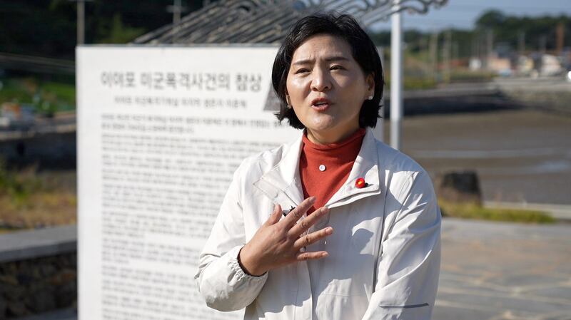 Yeosu City Council member Park Seong-mi, who believes American forces fired on the ship, says, “I believe that acknowledging responsibility will only foster our rapport and trust.” Credit: RFA