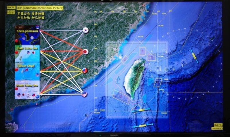 中国在台湾周边举行军事演习也牵动东海、南海与朝鲜半岛。(退役将领提供)