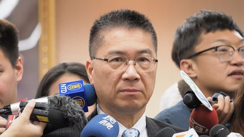 内政部长徐国勇称，不允许有心人士以赌盘、假讯息等影响选举。(记者 黄春梅摄)