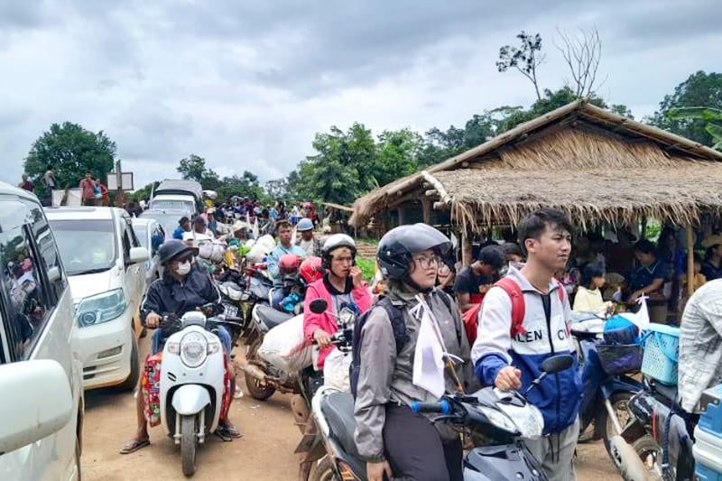 Lashio residents flee their homes due to armed conflicts between the military and ethnic Kokang rebels in Shan state, Myanmar, July 9, 2024. (RFA)