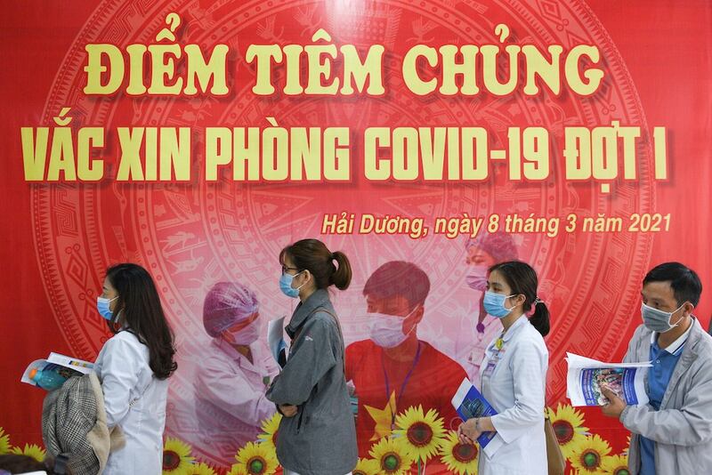 2021-05-31T113933Z_1004465971_RC2ZQN96D68C_RTRMADP_3_HEALTH-CORONAVIRUS-VIETNAM.JPG