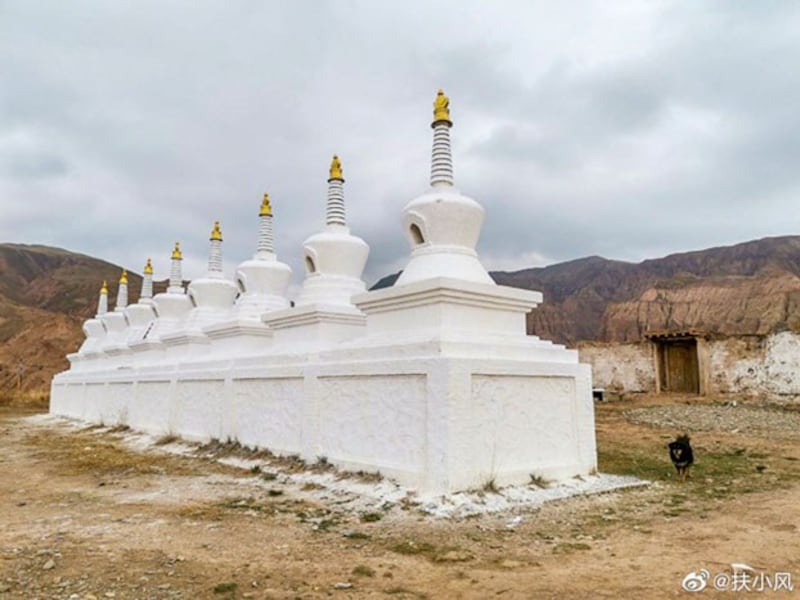 A view of the stupas of Atsok Monastery in Dragkar county, Tsolho Tibetan Autonomous Prefecture, in western China's Qinghai province in an undated photo. (Citizen photo)