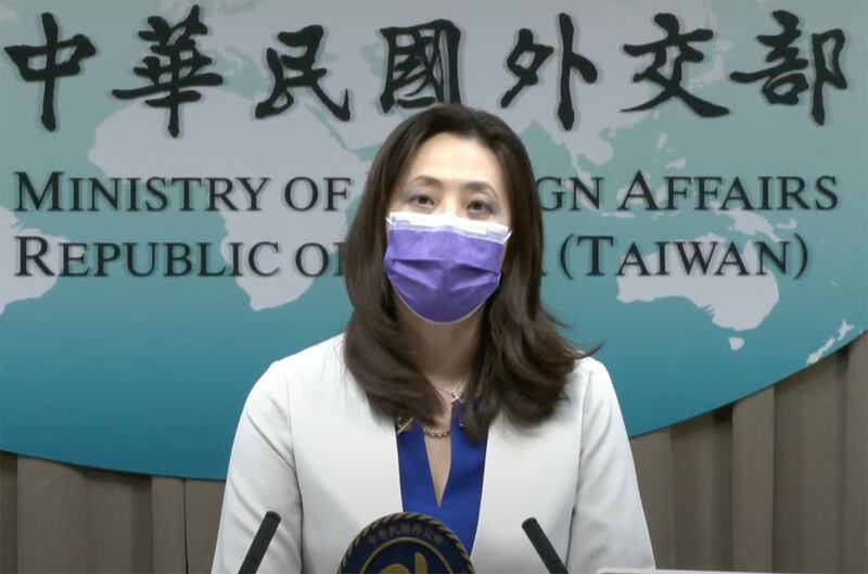 台湾外交部发言人欧江安严厉谴责中方军事挑衅及不断制造危机。(截图自外交部直播)