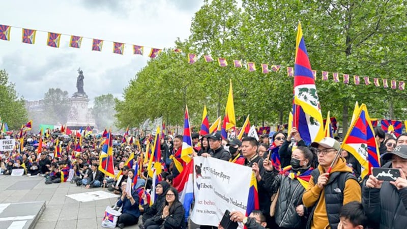 Activists protest Chinese President Xi Jinping's visit to France at the Place de la République in Paris, May 5, 2024. (Sonam Zoksang/Students for a Free Tibet)