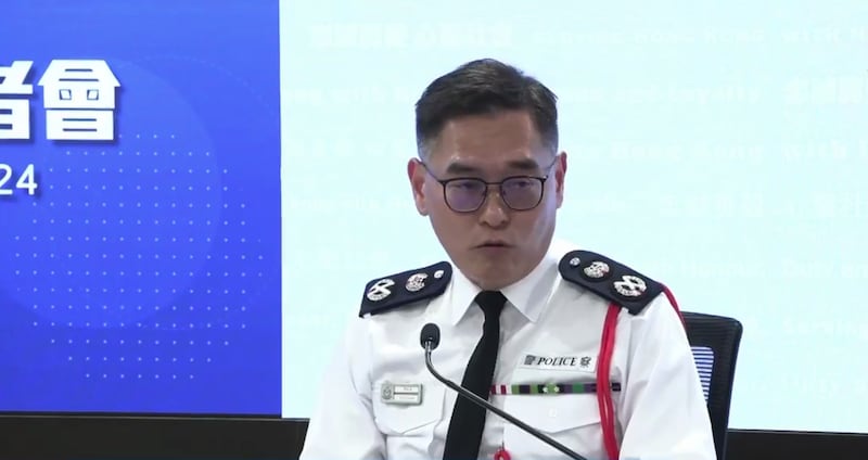 香港警務處副處長（國家安全）簡啟恩指，近月帶走相關案件的親友助查，是依法辦事。