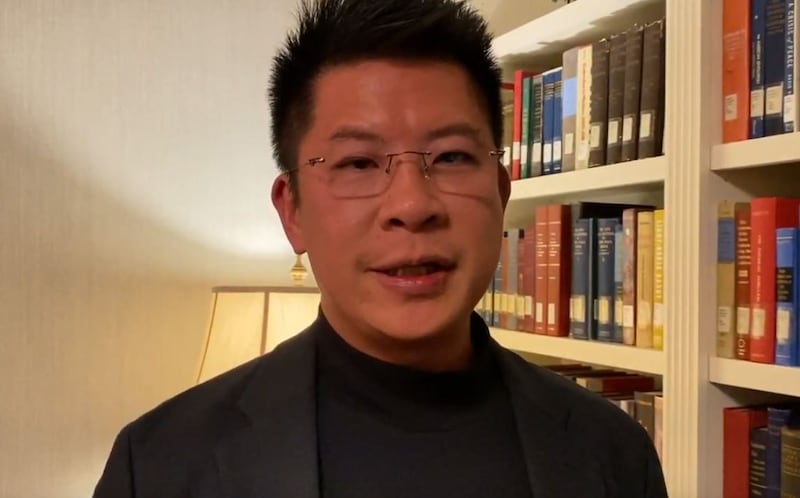 前壹传媒专栏作家和资讯网行政总裁利世民（Simon Lee）表示，香港电影业的自我审查也会导致创作进入瓶颈。此外，香港文化产业没有赶上互联网时代的"东风"，也是香港影业式微的原因之一。（记者凯迪拍摄）