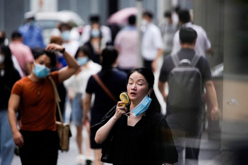 不少国家的年轻世代出现气候焦虑，中国年轻人也有气候生育担忧现象。（路透社）