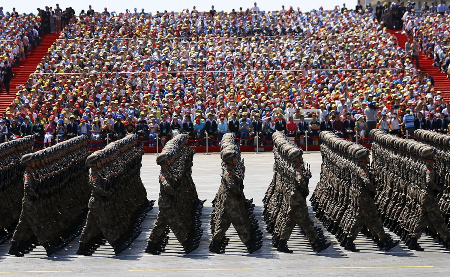 2015年9月3日，中国纪念“中国人民抗日战争暨世界反法西斯战争胜利70周年”，在北京天安门广场上举行阅兵仪式。