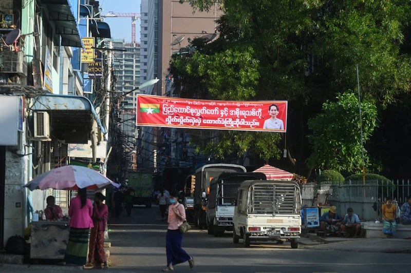 myanmar_coup002d.jpg