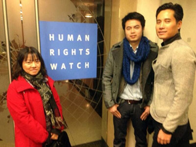 Từ trái sang: Blogger Đoan Trang, Blogger Nguyễn Anh Tuấn và LS Trịnh Hội tại văn phòng Human Rights Watch hồi cuối tháng 1 năm 2014.