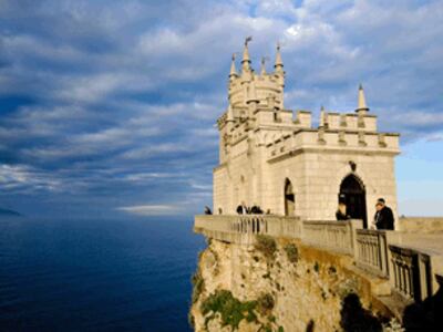 Lâu đài "Tổ Nhạn" trên bờ Hắc Hải, Yalta, Crimea - Courtesy of National Geography