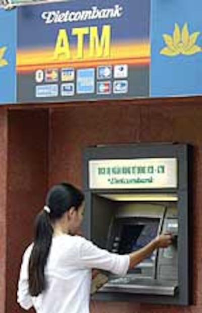 VIETNAM_BANKING_150.jpg