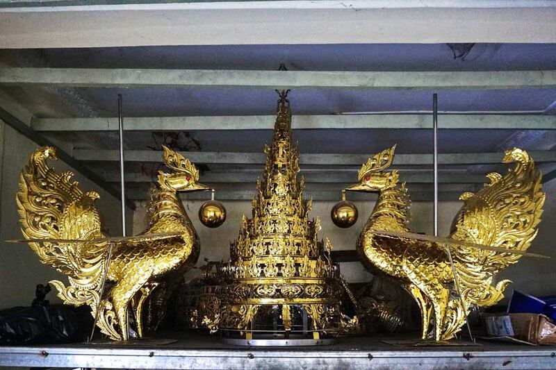 Mythological Hintha birds flank a pillar finial at a workshop. (Myo Min Soe/RFA)