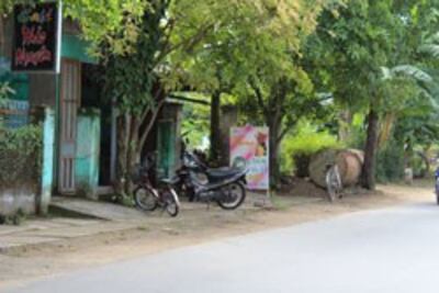 Một tiệm hớt tóc thanh nữ ở Quảng Ngãi, ảnh hôm 08/05/2013. RFA PHOTO/Uyên Nguyên.