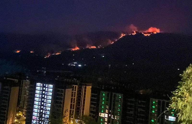 A wildfire burns in the Jinyun Mountains outside the southwestern Chinese city of Chongqing. Credit: Citizen journalist