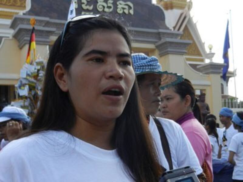 Boeung Kak community representative Tep Vanny takes part in the protest, Dec. 17, 2012. Credit: RFA