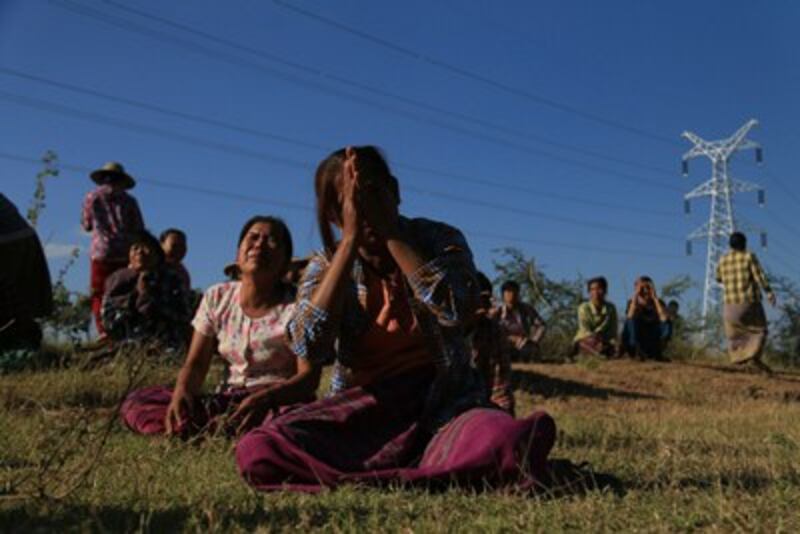 A Tonywa village resident protests against the Letpadaung mine project, Dec. 23, 2014. Credit: RFA