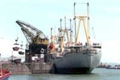 CoalShipQuangNinh200.jpg