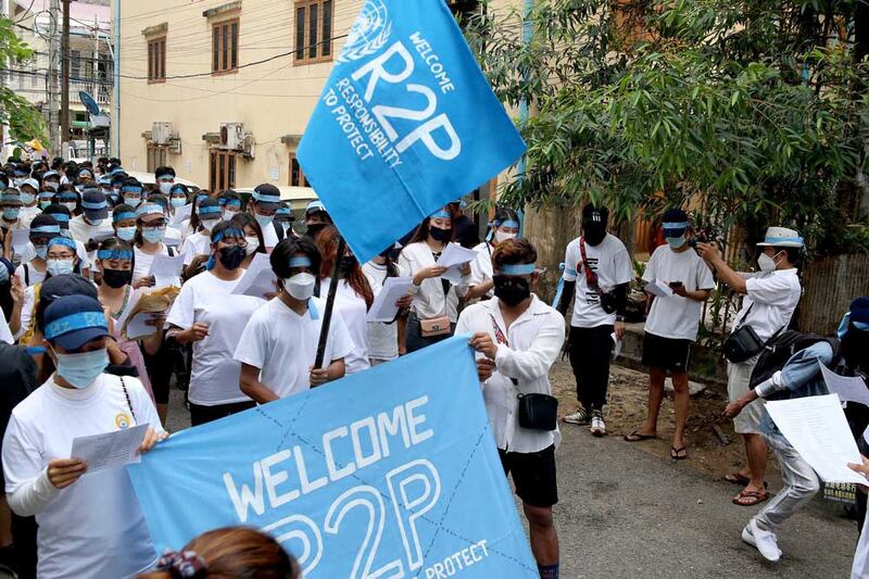 Protesters in Ahline, Yangon, on Monday call for the United Nations to exercise its Responsibility to Protect or R2P. (RFA)