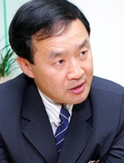 kang_hyobaik1_200