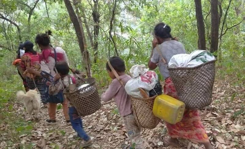 Villagers flee from fighting in Mindat, Chin State, May 19, 2021. Social media