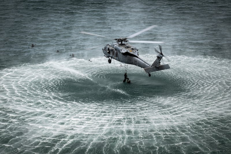 A U.S. Seahawk helicopter performing helo cast technique during Rimpac exercise, July 16, 2024. The Indonesian navy also took part in the exercise.
Credit: U.S. Navy