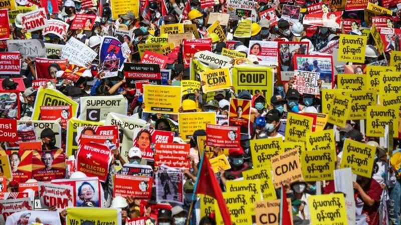 myanmar-street-protesters-with-signs-feb17-2021.JPG