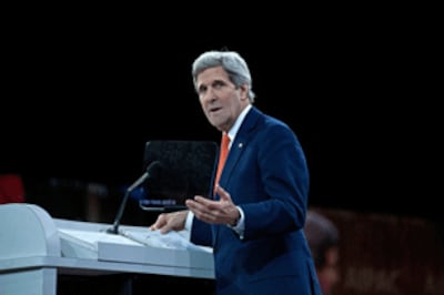 Ngoại trưởng John Kerry tại Kiev - Courtesy of businessweek.com