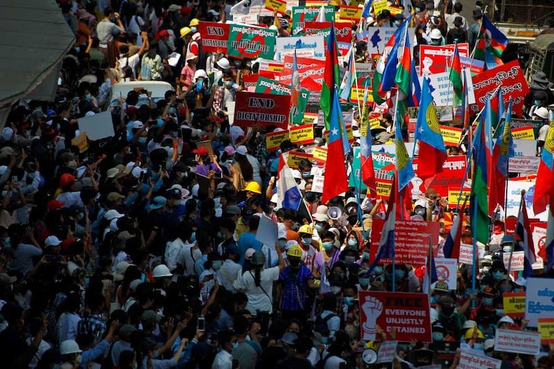 https://www.rfa.org/english/multimedia/yangon-protest-gallery-02242021153748.html/m0224e.jpg